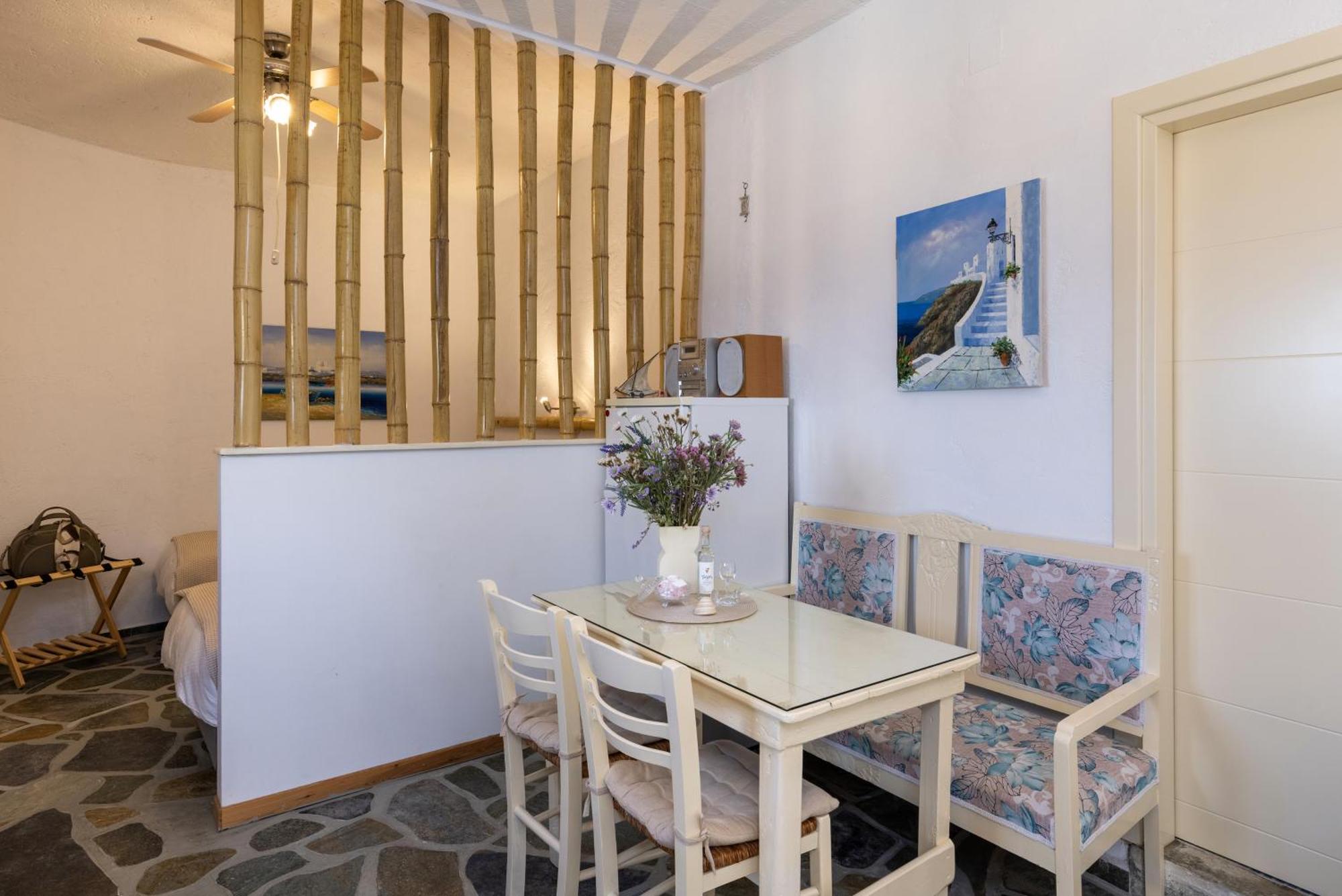 Aegean View - Seaside Apartment In Syros Azolimnos Eksteriør billede