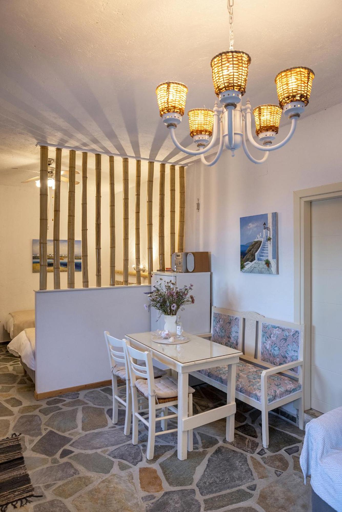 Aegean View - Seaside Apartment In Syros Azolimnos Eksteriør billede