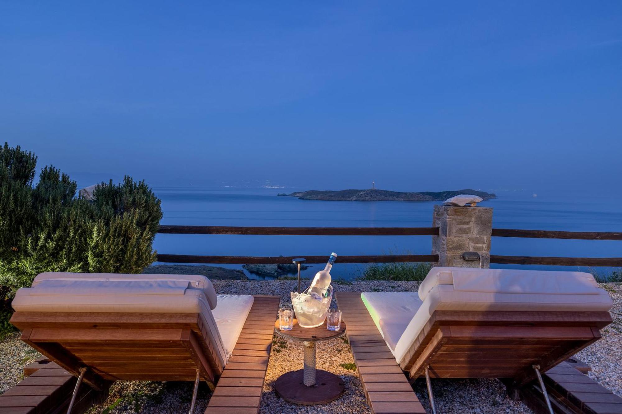 Aegean View - Seaside Apartment In Syros Azolimnos Eksteriør billede